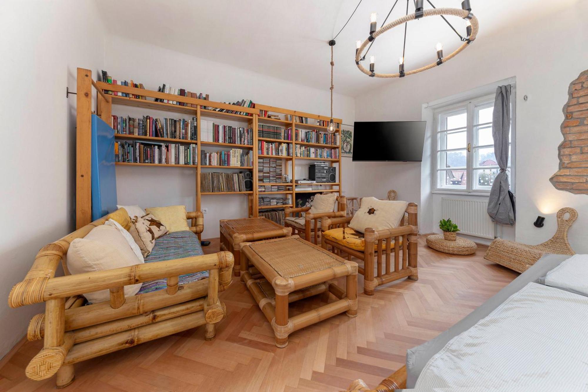 Historical Caserne Apartment 卢布尔雅那 外观 照片